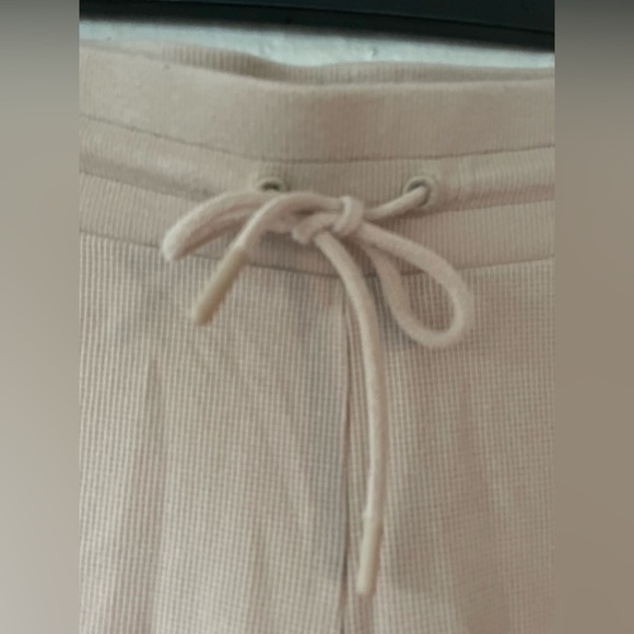 Aritzia Sunday Best Baby Waffle Knit Kick Flare Lounge Pant Deep Cream; size S - Picture 2 of 6